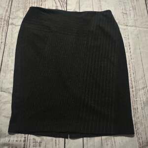 Calvin Klein Women's Black and Gray Pinstriped Pencil Skirt, Size 14